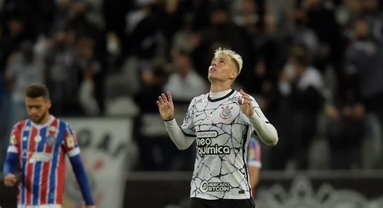 Corinthians vence e chega a 10 jogos de invencibilidade