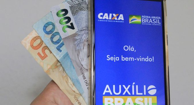 Auxílio Brasil começa a ser pago hoje