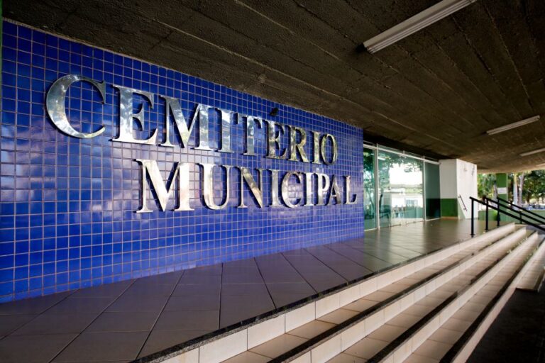 Sem capacidade no Cemitério Municipal, Prefeitura busca solução