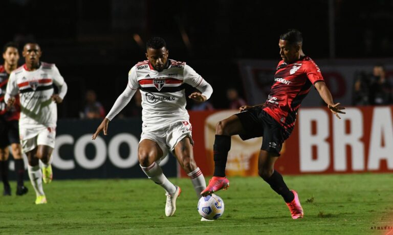 São Paulo e Athletico-PR empatam e seguem ameaçados