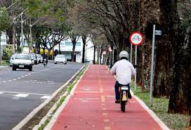 Estão valendo as normas de circulação de veículos de uma a três rodas
