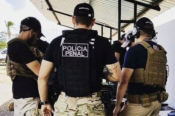 Governo regulariza carreira de policiais penais no Paraná