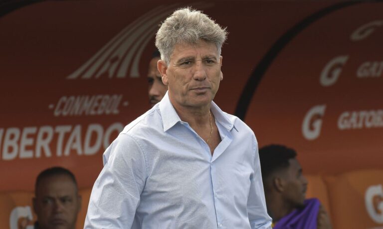 Flamengo demite Renato Portaluppi