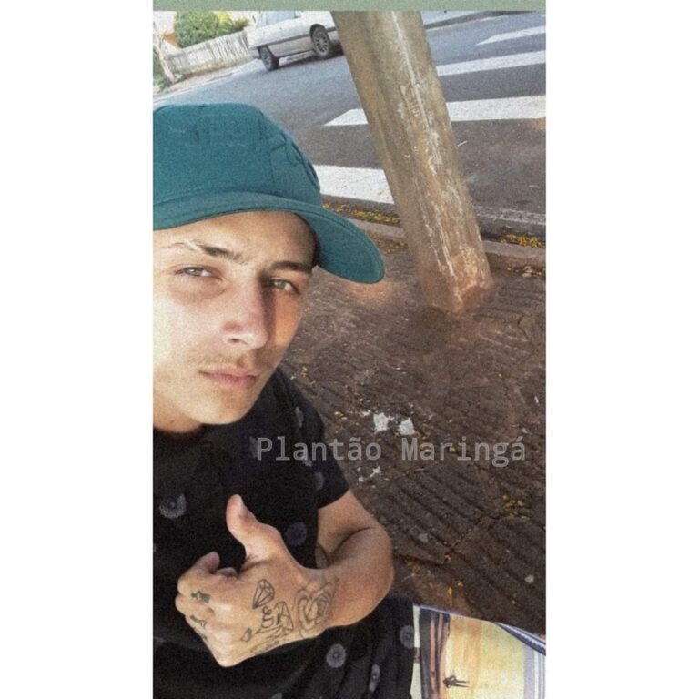 Adolescente é morto pelas costas