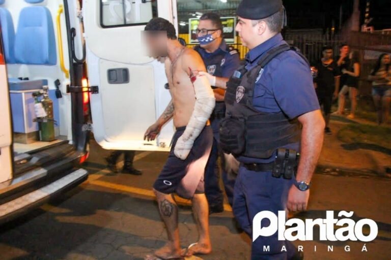 Homem invade lanchonete armado e é esfaqueado por cliente