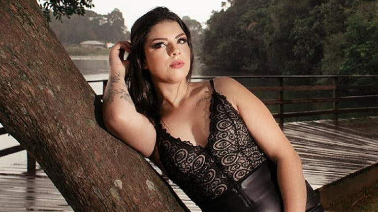 Jovem foi obrigada a cavar a própria cova
