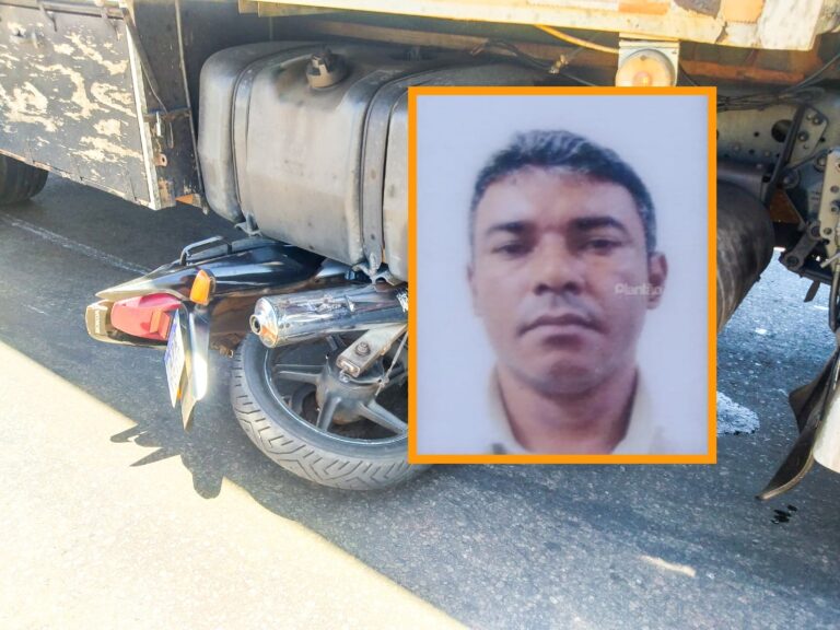 Motociclista morre embaixo de um caminhão