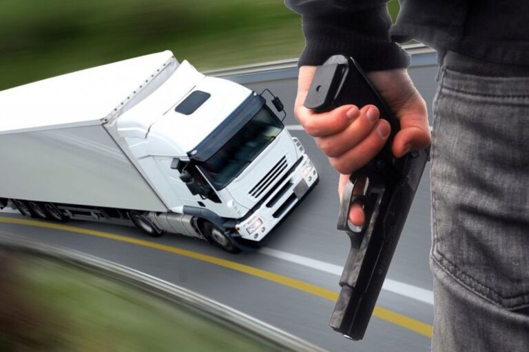 Bandidos monitoravam rodovias para roubar cargas