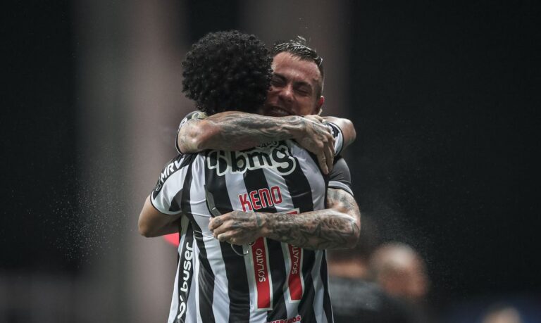 Após 50 anos, Atlético-MG volta a ser campeão