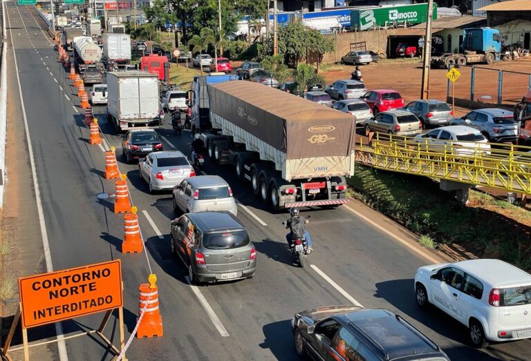Interdição do Contorno Norte gera confusão e congestionamento