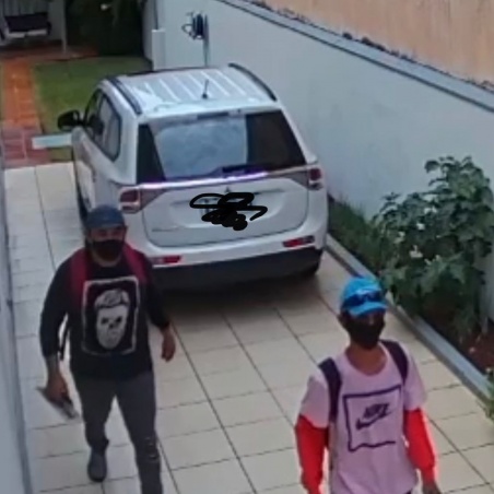 Divulgadas imagens dos dois assaltantes que roubaram R$ 35 mil e amarraram as vítimas