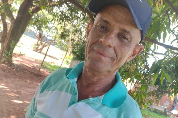 Motorista de aplicativo encontrado morto em um riacho