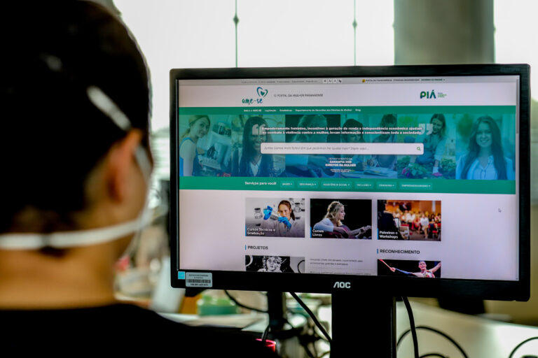 Governo lança Ame-se, portal voltado às mulheres paranaenses