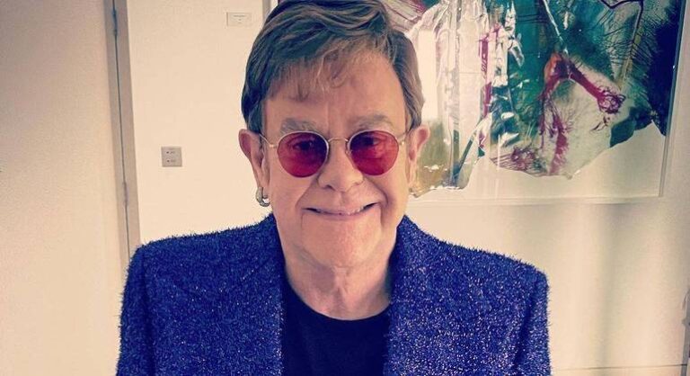 Elton John é diagnosticado com Covid