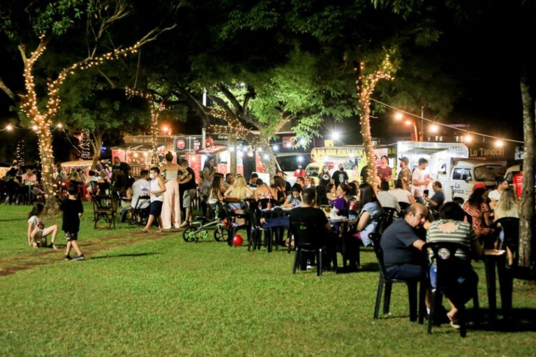 Maringá estende data de Food Trucks na Praça da Catedral