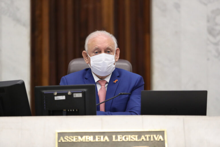 Mesmo com terceira dose, presidente da Assembleia Legislativa, Ademar Traiano, testa positivo para covid-19