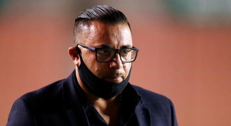 Atlético-MG confirma contratação do técnico Turco Mohamed