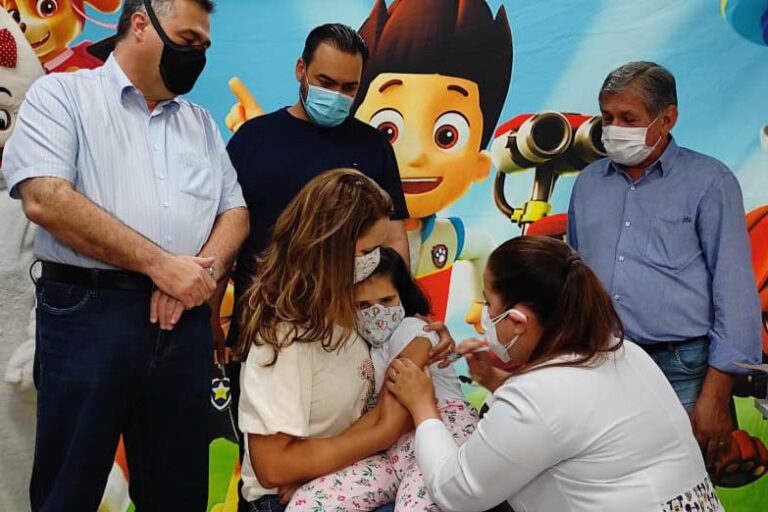 Maringá vacina contra covid-19 crianças de 5 a 11 anos nesta segunda, 31
