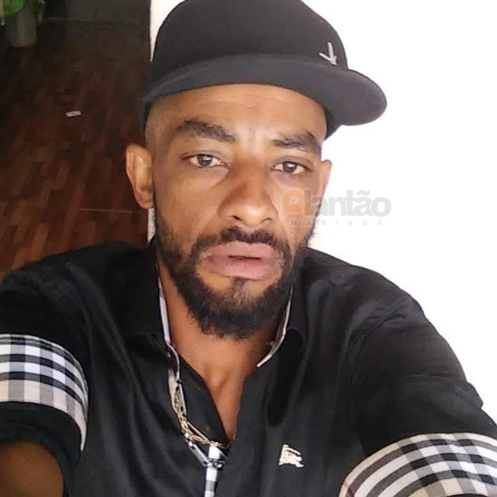 Motociclista morre ao cair em acostamento de rodovia