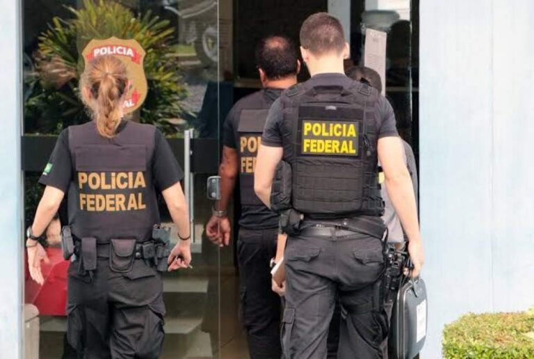 PF cumpre mandados de busca e apreensão em Maringá