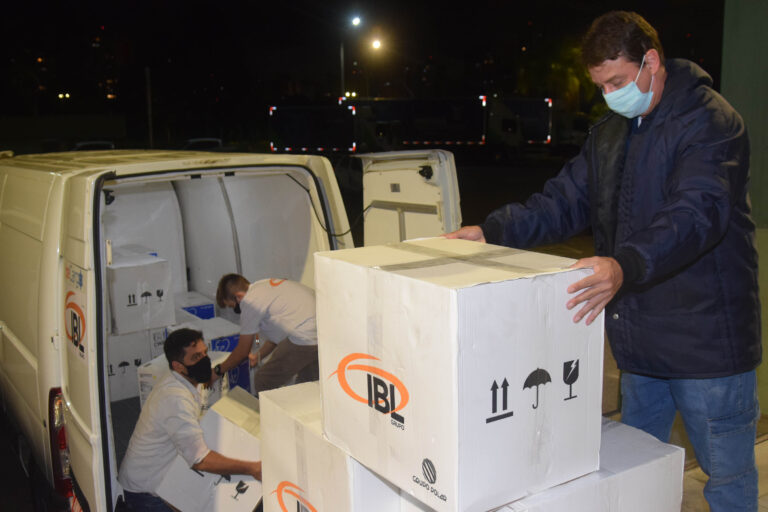 Estado recebe 97 mil vacinas pediátricas contra a Covid-19 e aguarda mais 159 mil