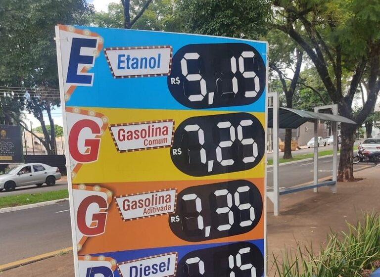 Postos de combustíveis de Maringá alteram preços antes da hora