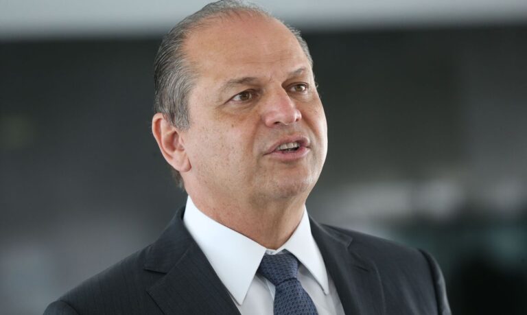 Ministro do STF afirma que não vê motivos para indiciar Ricardo Barros na CPI da covid
