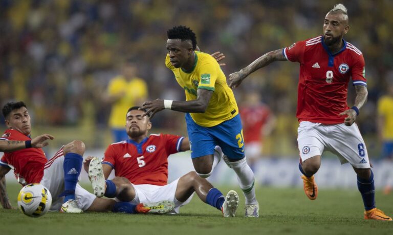 Seleção goleia Chile por 4 a 0