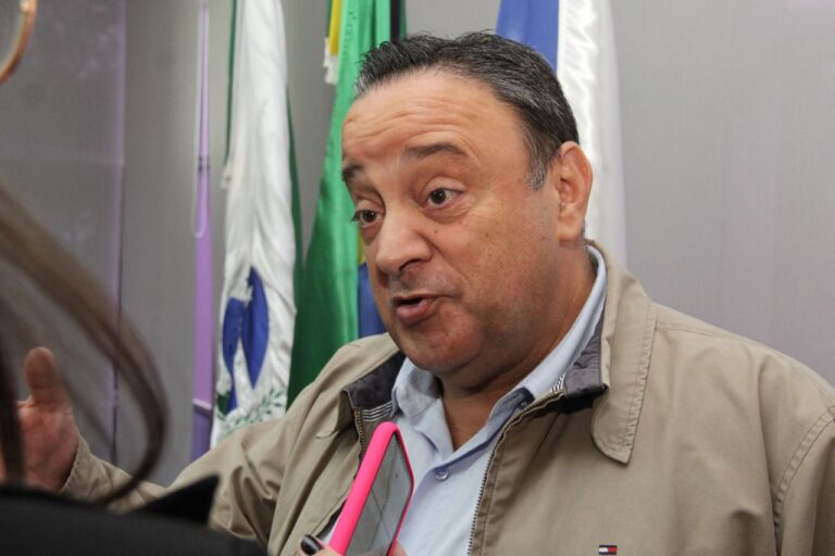 Hussein Bakri destaca atuação na liderança do governo