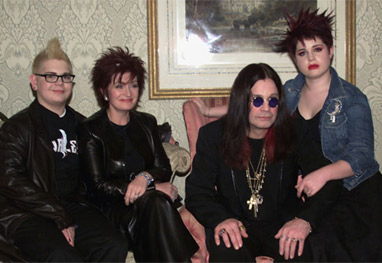 Ozzy diz que toda sua família ficou viciada em drogas devido a reality