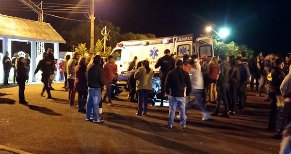 Rapaz se envolve em briga, atira e mata a própria mãe