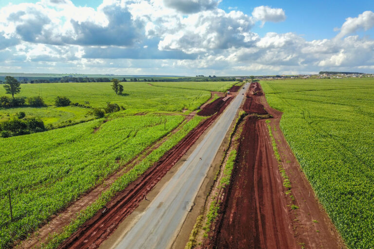 Avançam as obras de duplicação da PR-317, entre Maringá e Iguaraçu