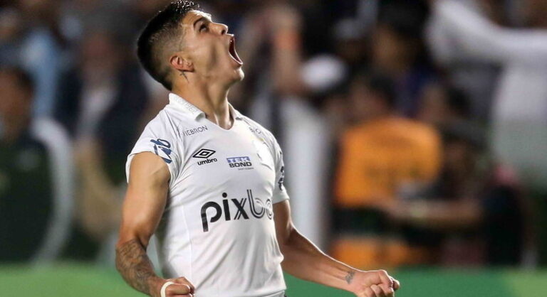 Santos vence o Coritiba e avança na Copa do Brasil