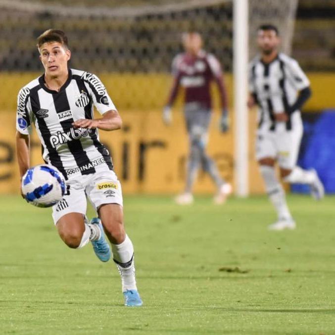 Santos vence Universidad Católica