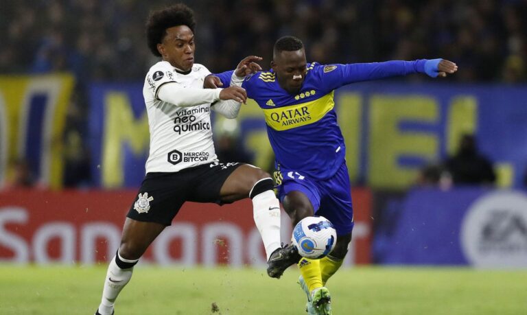 Libertadores: Corinthians empata com o Boca na Bombonera