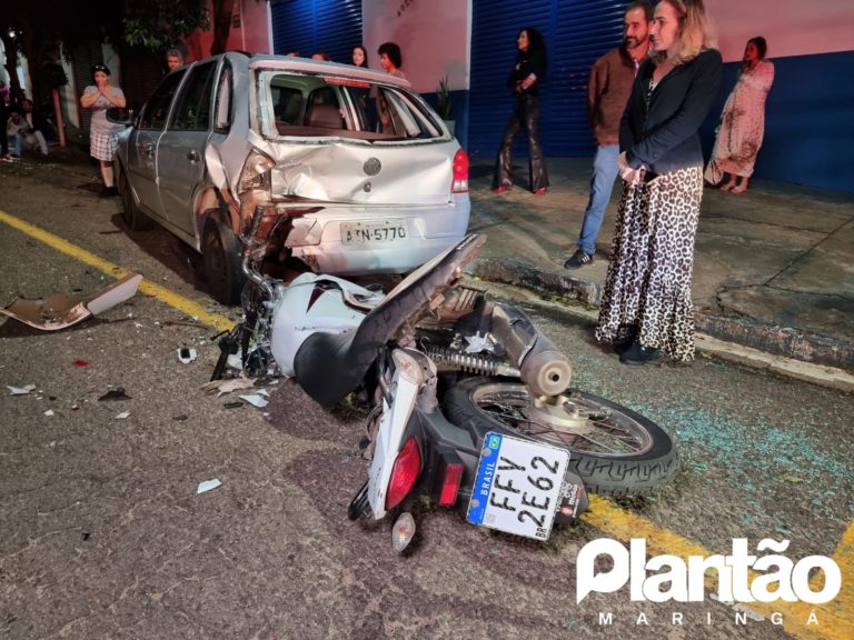 Jovem morre ao bater moto em carro estacionado