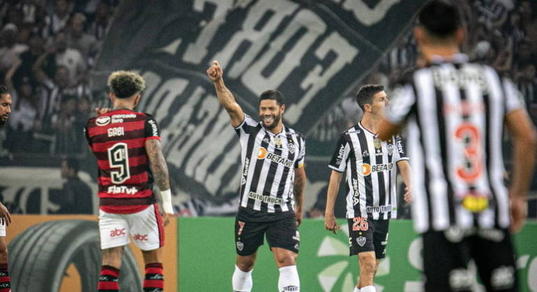 Atlético-MG vence o Flamengo