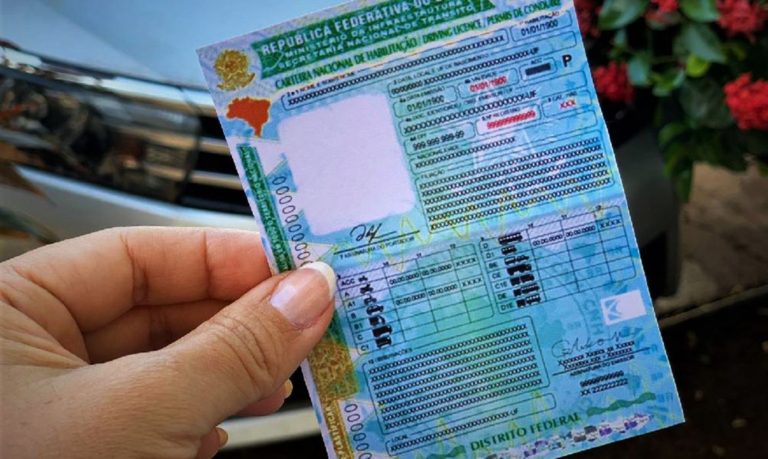Carteira Nacional de Habilitação tem novo modelo