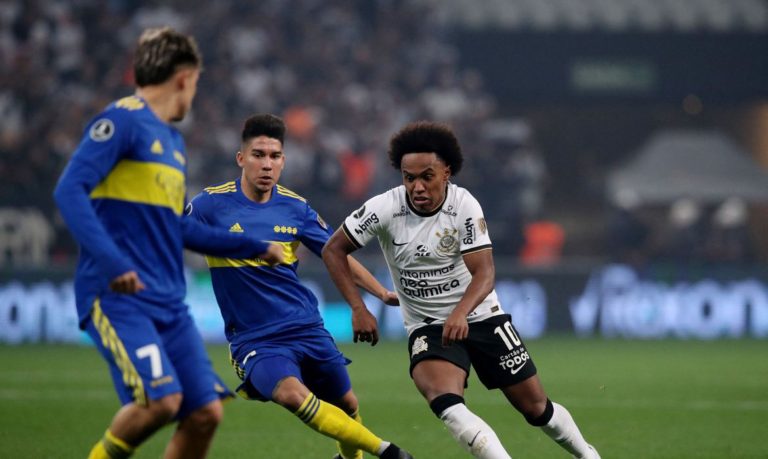 Corinthians e Boca ficam no empate