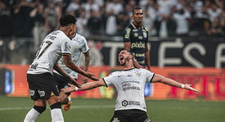 Corinthians goleia o Santos e encaminha classificação