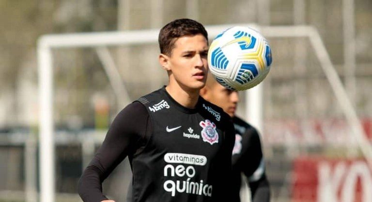 Emprestados do Corinthians voltam aos treinos