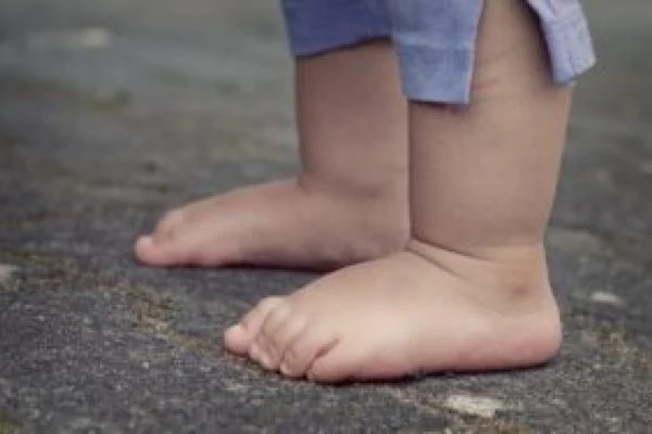PM resgata criança trocada por droga pela mãe 