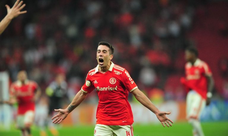 Internacional atropela o Fluminense por 3 a 0