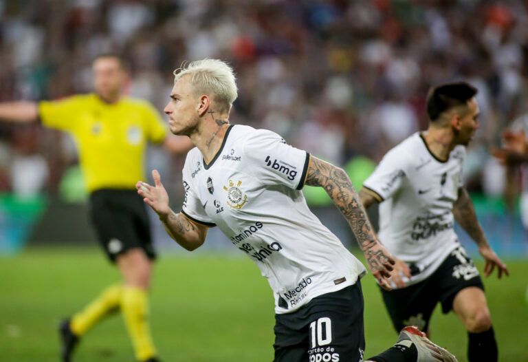 Corinthians empata com o Fluminense