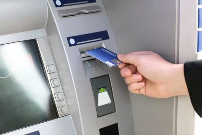 Aposentada tem cartão roubado em caixa eletrônico e perde R$ 8,5 mil