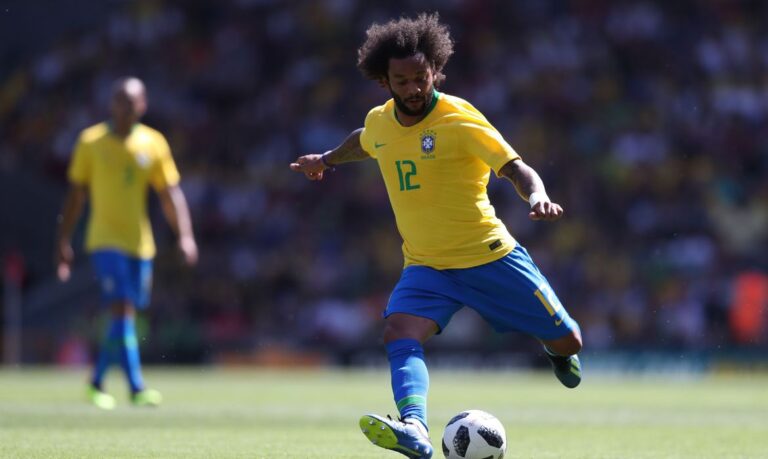 Olympiacos anuncia acerto com Marcelo