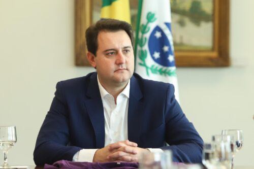 75% dos paranaenses aprovam a gestão de Ratinho Junior na saúde