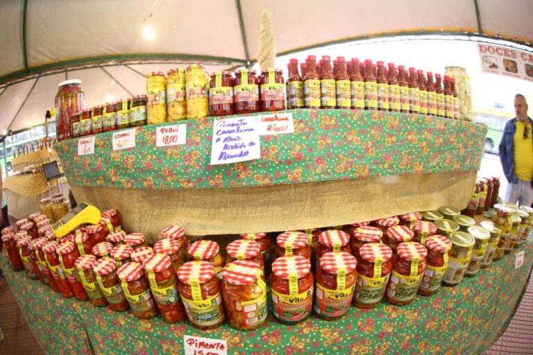 Feira de Agroindústria vai até dezembro ao lado do Terminal Urbano