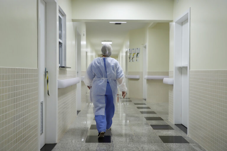 Governo vai aumentar repasse de recursos para hospitais do Paraná