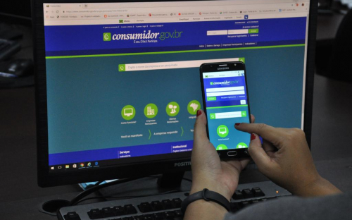 <strong>Mutirão de renegociação de dívidas online vai até dia 30</strong>
